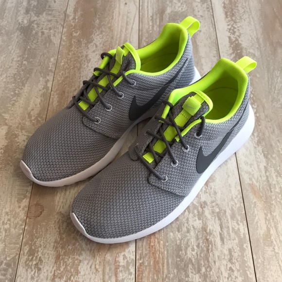 NWT Nike ID Roshe One Custom Grey - Picture 2 of 7